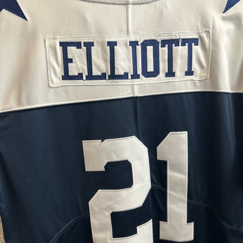 Title: Nike Dallas Cowboys Ezekiel Elliott #21 NFL 100th Anniversary Jersey - Picture 3 of 11